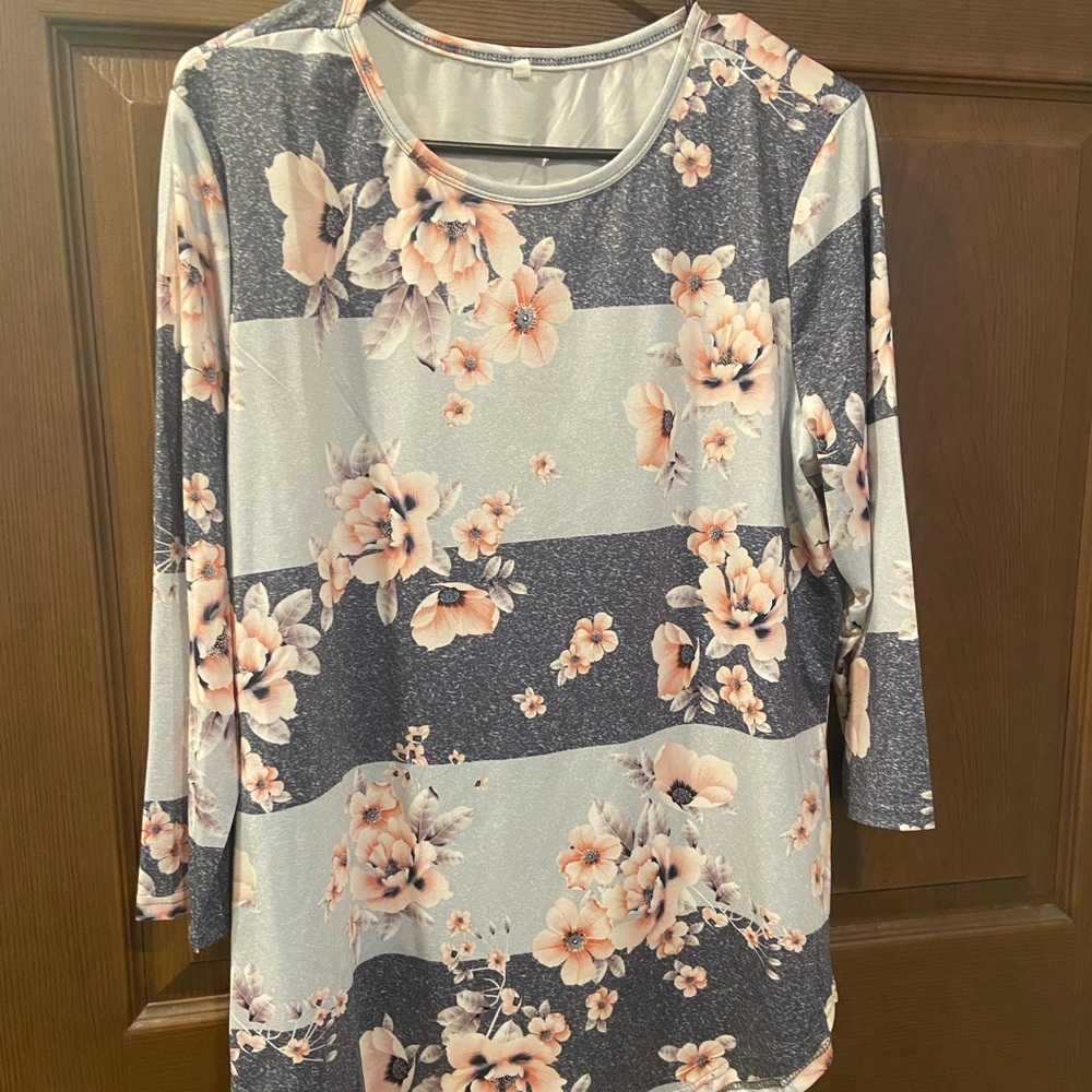 3/4 sleeve shirt